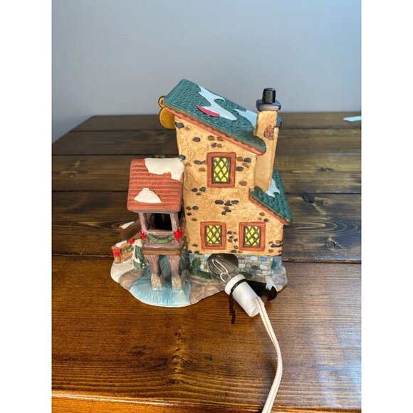 Vintage Christmas Streets Tally Ho Tavern 1999 Santas Village Ceramic Decoration - Picture 2 of 15